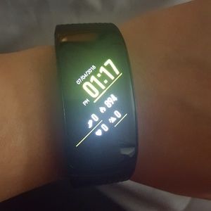 Gear Fit2 Pro Smart Fitness Band